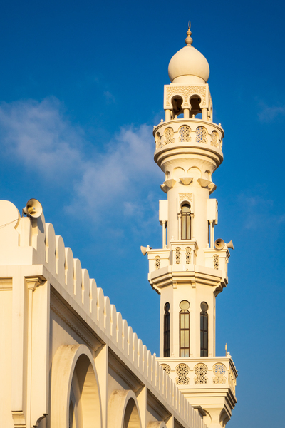 Shaikh Isa bin Ali Mosque Bahrain by Steve Heap