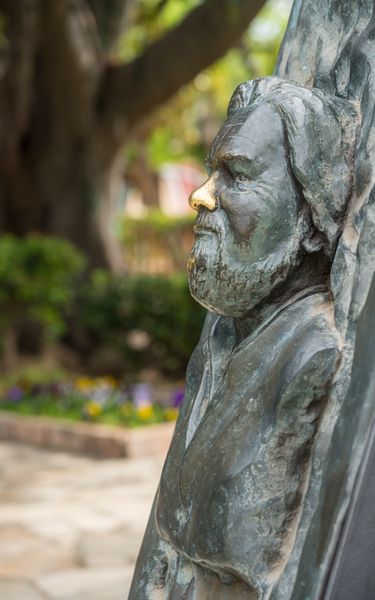 Statue of bust of Gerald Durrell in Corfu by Steve Heap