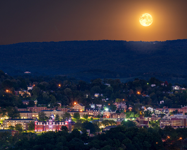 Supermoon rises in the sky above Morgantown in West Virginia by Steve Heap