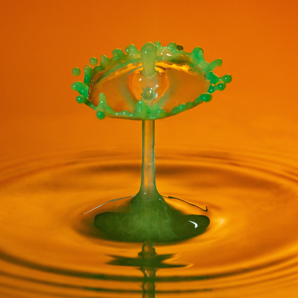 Water droplet collision - crown by Steve Heap