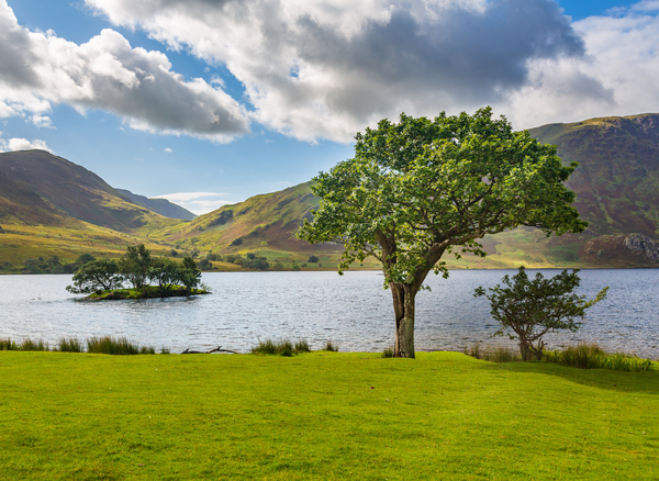 View over Crummock Water in Lake District by Steve Heap