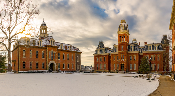 Woodburn Circle at West Virginia University in the snow by Steve Heap