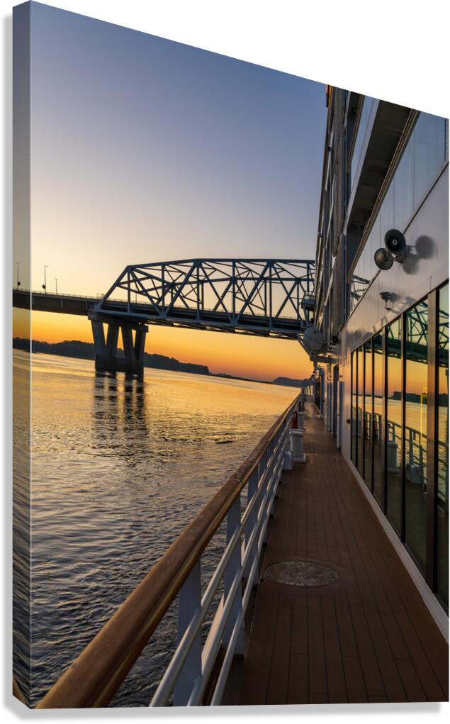 River cruise boat sails to Mark Twain Memorial road bridge  Canvas Print