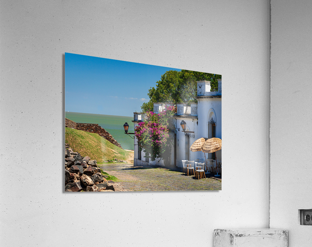 Cobbled street in Unesco historical town of Colonia del Sacramen Impression acrylique