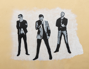 Wall painting of the pop group Muse 