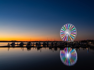 Ferris wheel at National Harbor at sunset