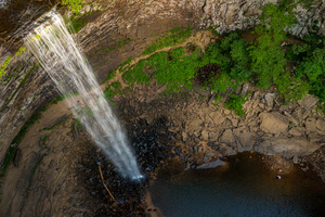 Waterfall at Ozone Falls in Tennessee showing the lip of the gorge