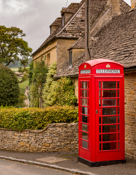 Old houses in Cotswold district of England Print