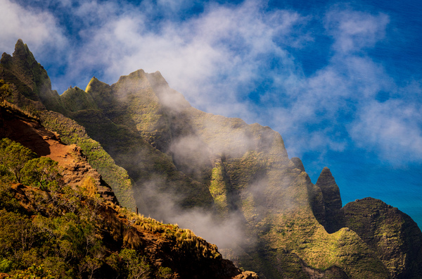 View of the fluted rocks of the Na Pali coastline Print