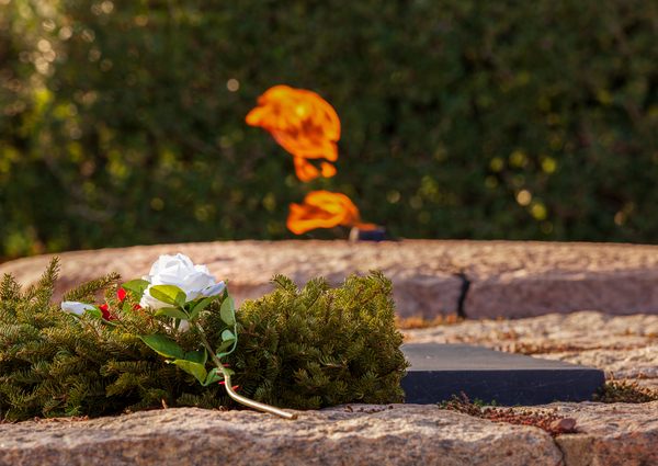 Christmas wreath by JFK memorial by Steve Heap