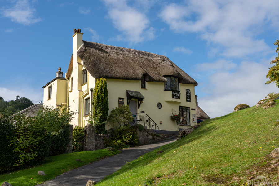 Thatched tea shop in Lustleigh in Devon  Print