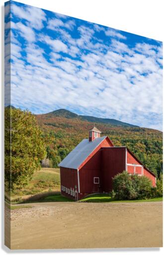 Grandview Farm barn with fall colors in Vermont Canvas Print