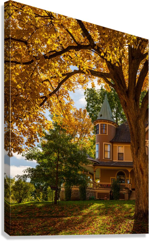 Victorian home on W Broadway in Decorah Iowa Canvas Print