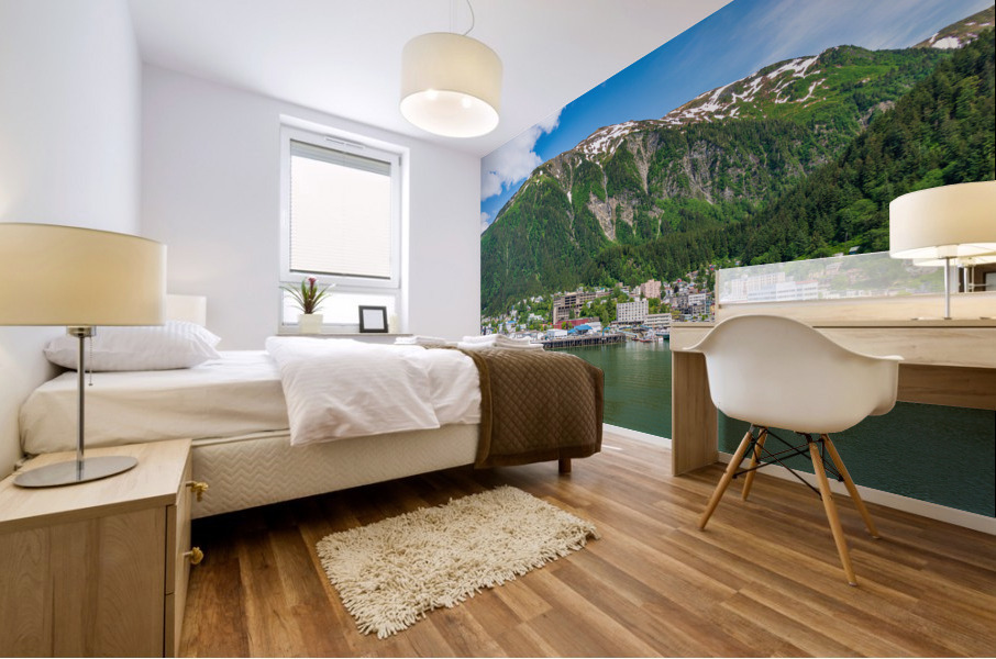 City of Juneau in Alaska seen from the water in the port Impression murale