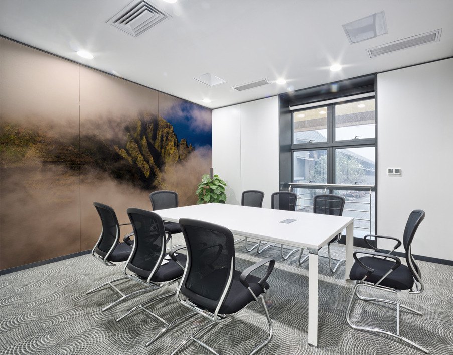 View of the fluted rocks of the Na Pali coast Wall Printing