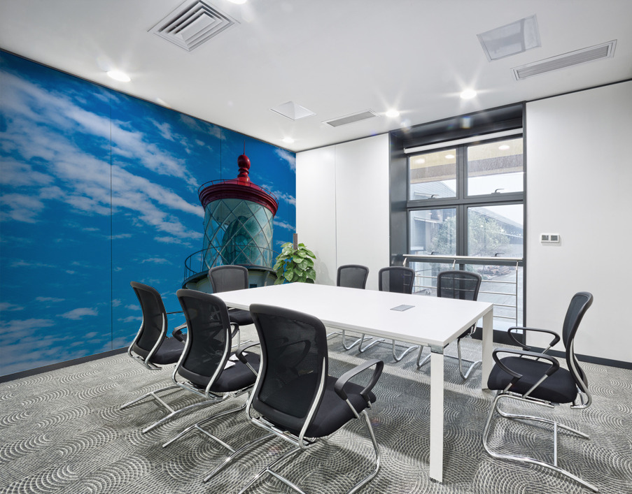 Detail of the lamp on Kilauea Lighthouse Wall Printing