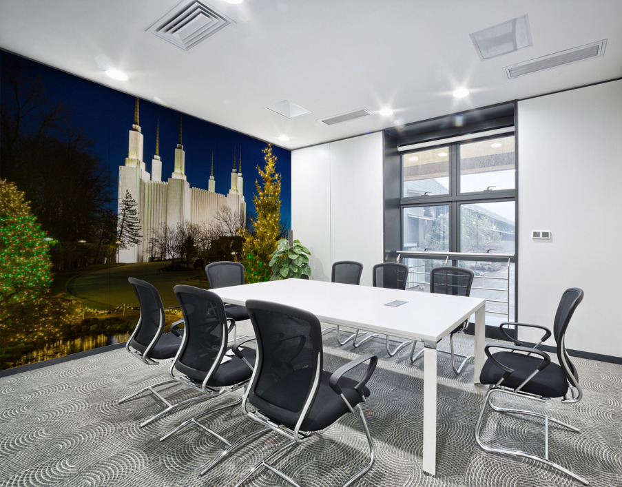 Mormon temple in Washington DC with xmas lights Wall Printing