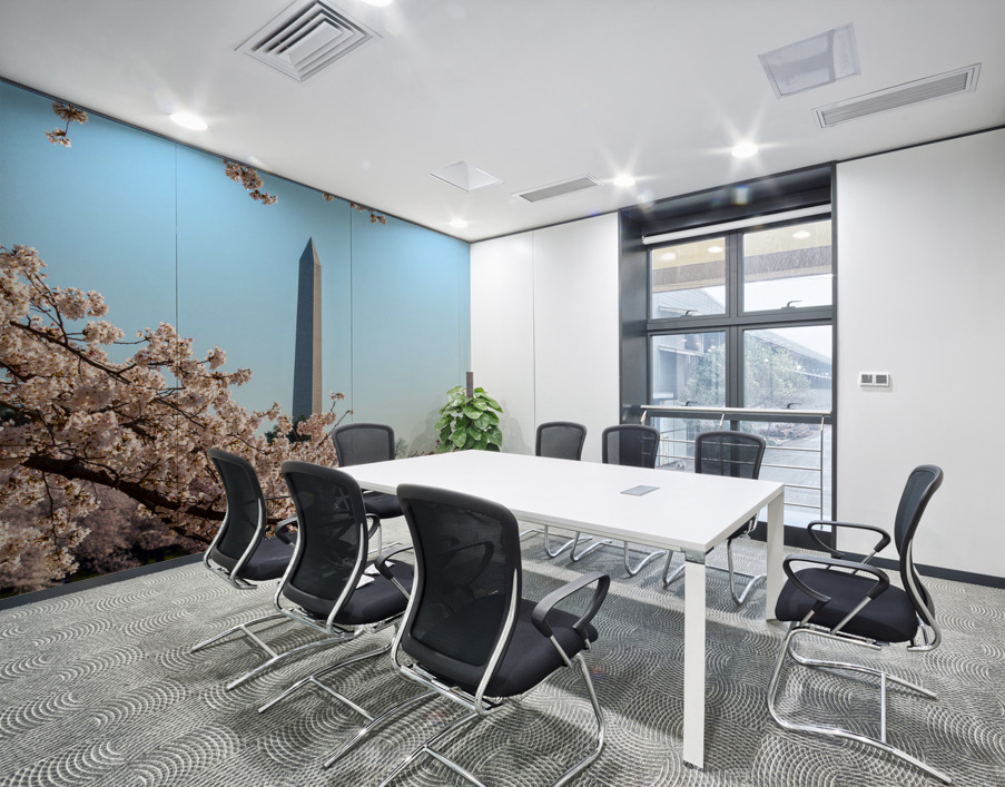 Washington Monument towers above blossoms Wall Printing