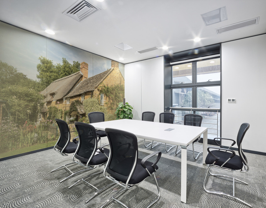 Faded cotswold stone house in Ilmington Wall Printing