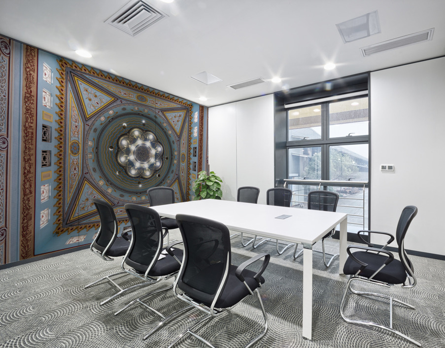 Interior of the dome in the Jumeirah Mosque open to visitors in  Wall Printing
