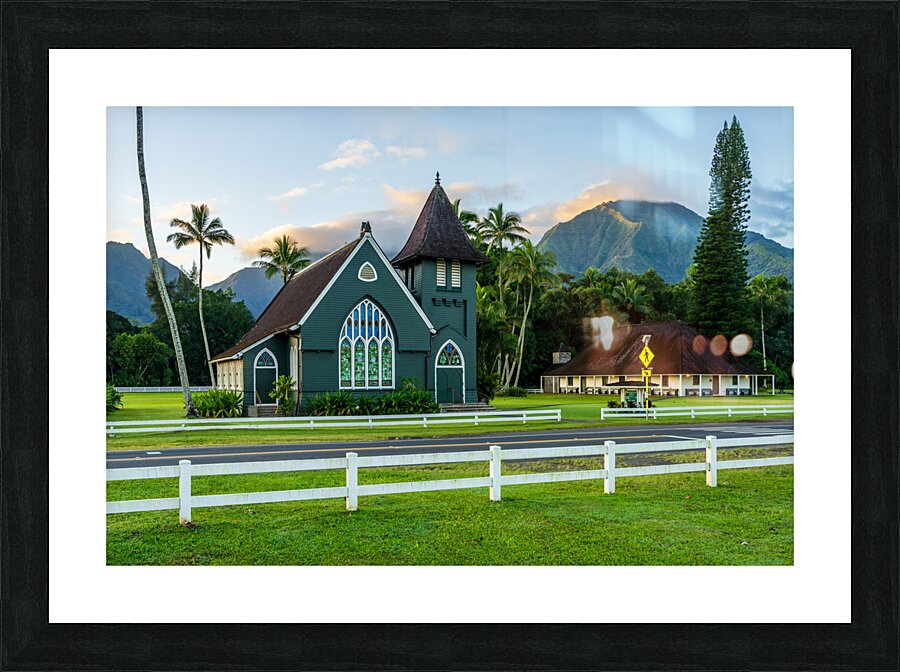 Waioli Huiia Church stands in Hanalei Kauai at sunrise Impression et Cadre photo