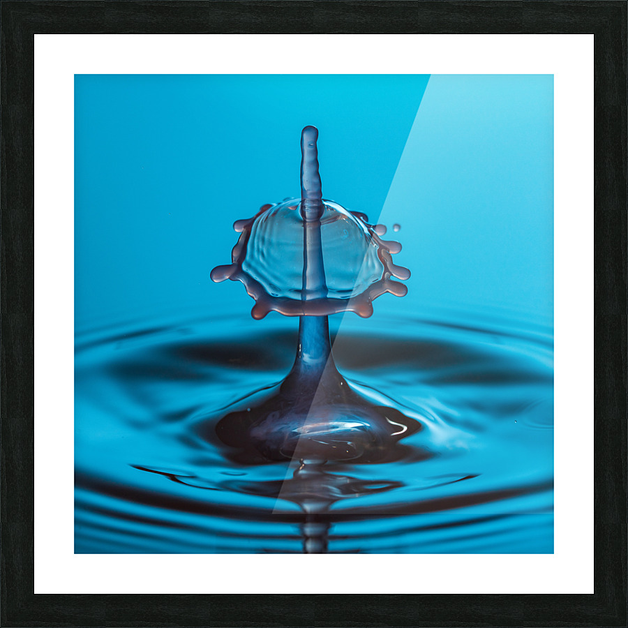 Water droplet collision - penetration Picture Frame print
