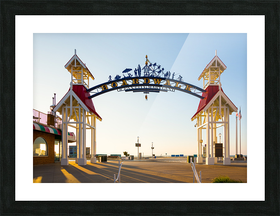 Famous sign above Ocean City boardwalk at sunrise Impression et Cadre photo