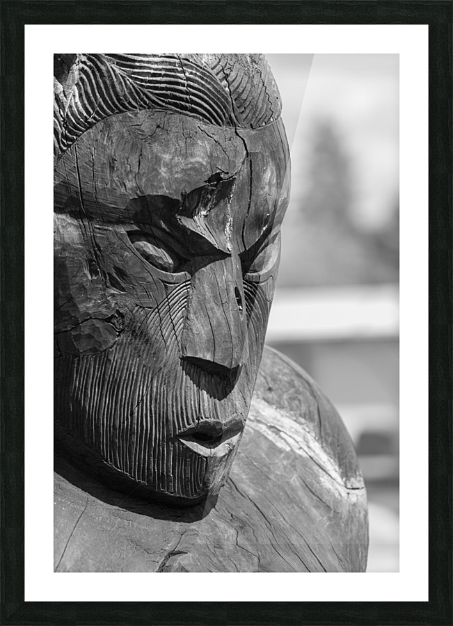 Maori carved head at Whakarewarewa Picture Frame print