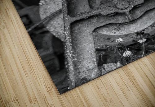 Rusty farm machinery with flywheel Steve Heap puzzle