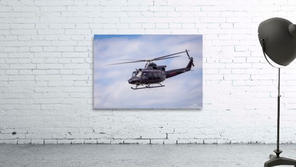 Bell 412 Helicopter coming in to land Wall Preview