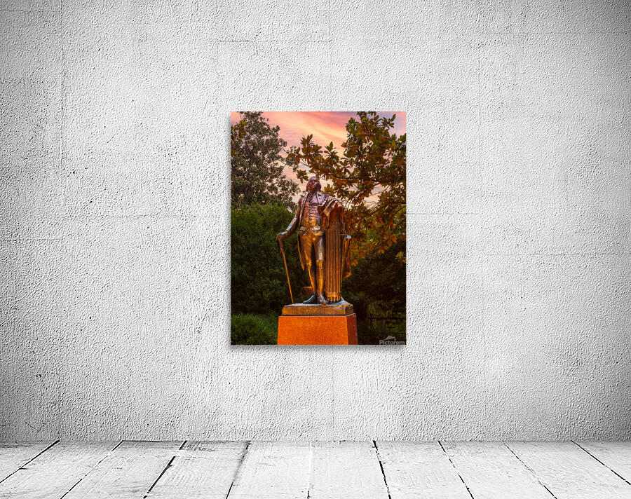 Statue of George Washington at UVA Wall Preview