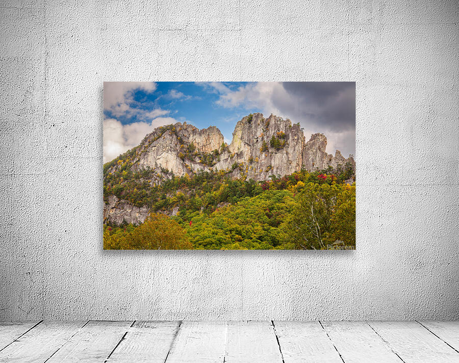 Seneca Rocks in West Virginia Wall Preview