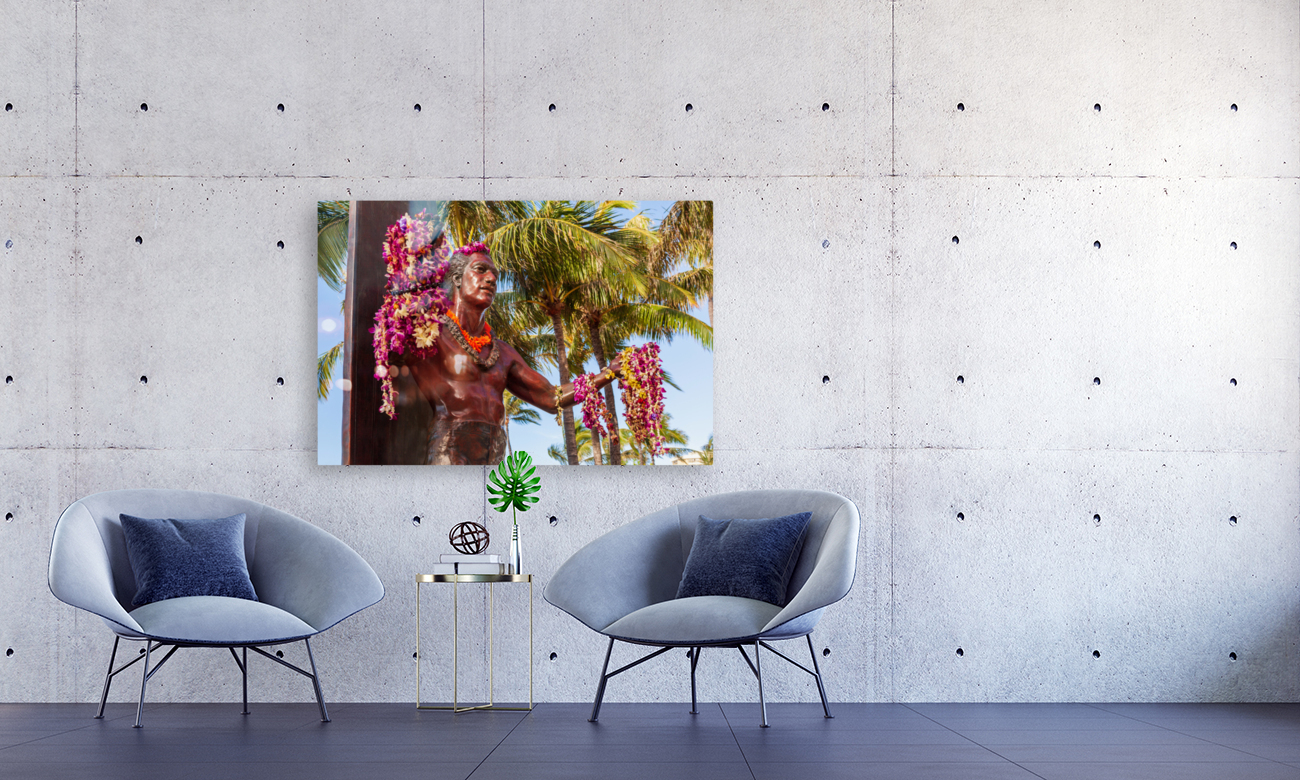 Duke Kahanamoku statue in Waikiki Reproduction