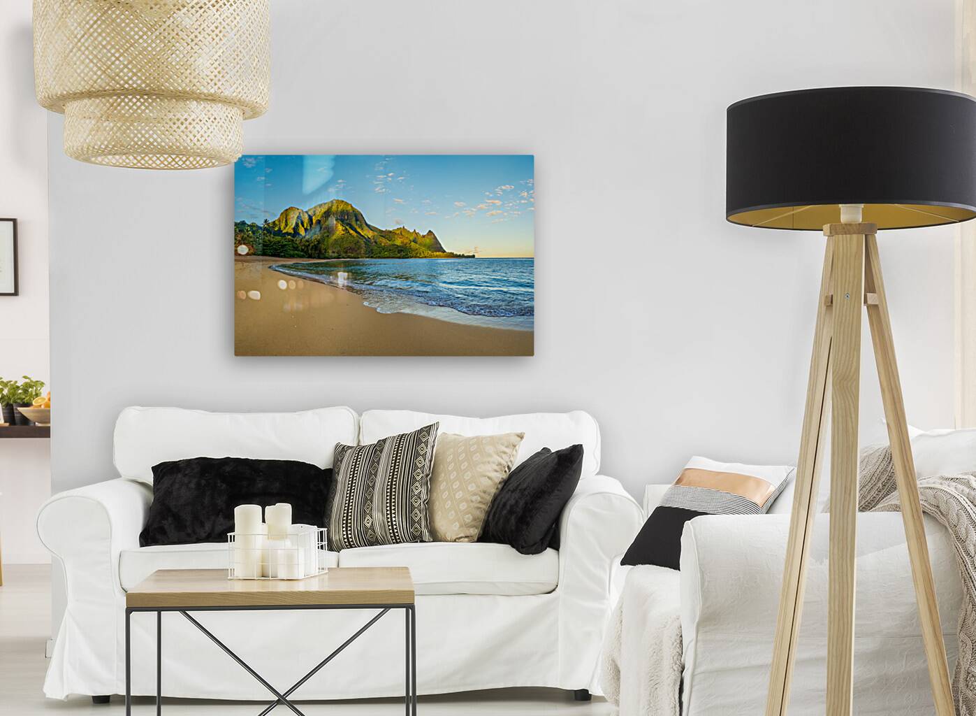 Early morning sunrise over Tunnels Beach on Kauai in Hawaii Reproduction