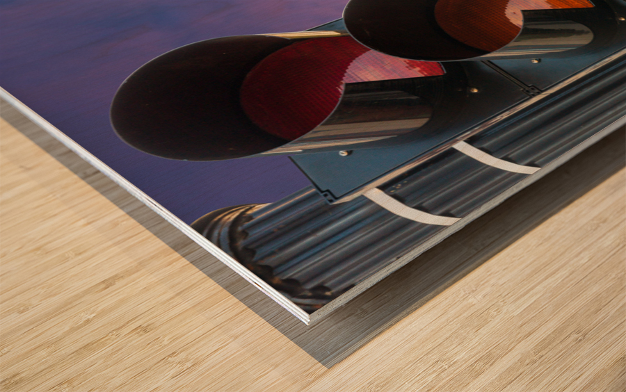 Green light on traffic signal motivational message Wood print